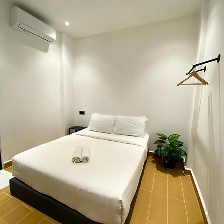 The 6N By Sky Hive Hotel George Town Buitenkant foto