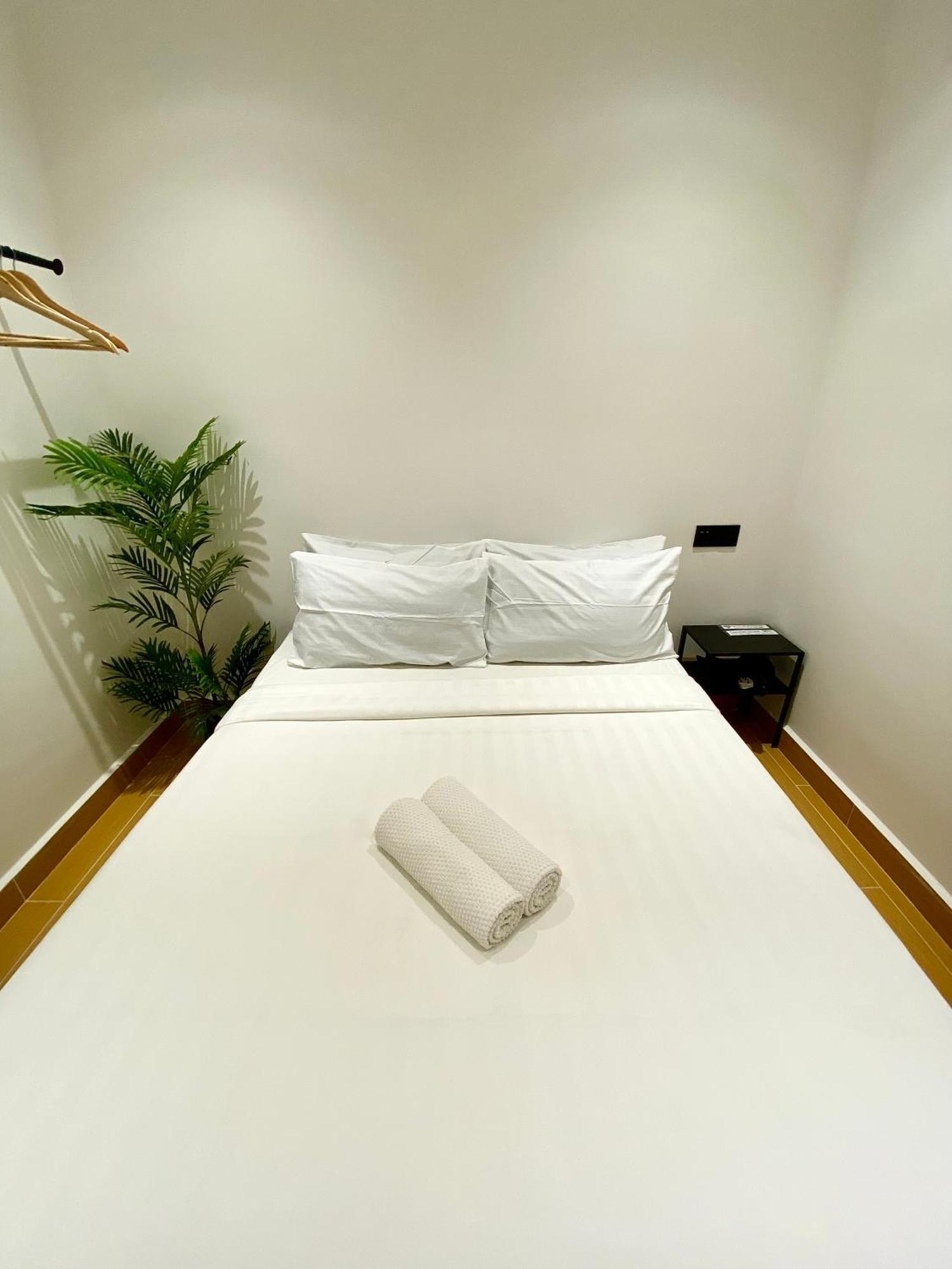 The 6N By Sky Hive Hotel George Town Buitenkant foto