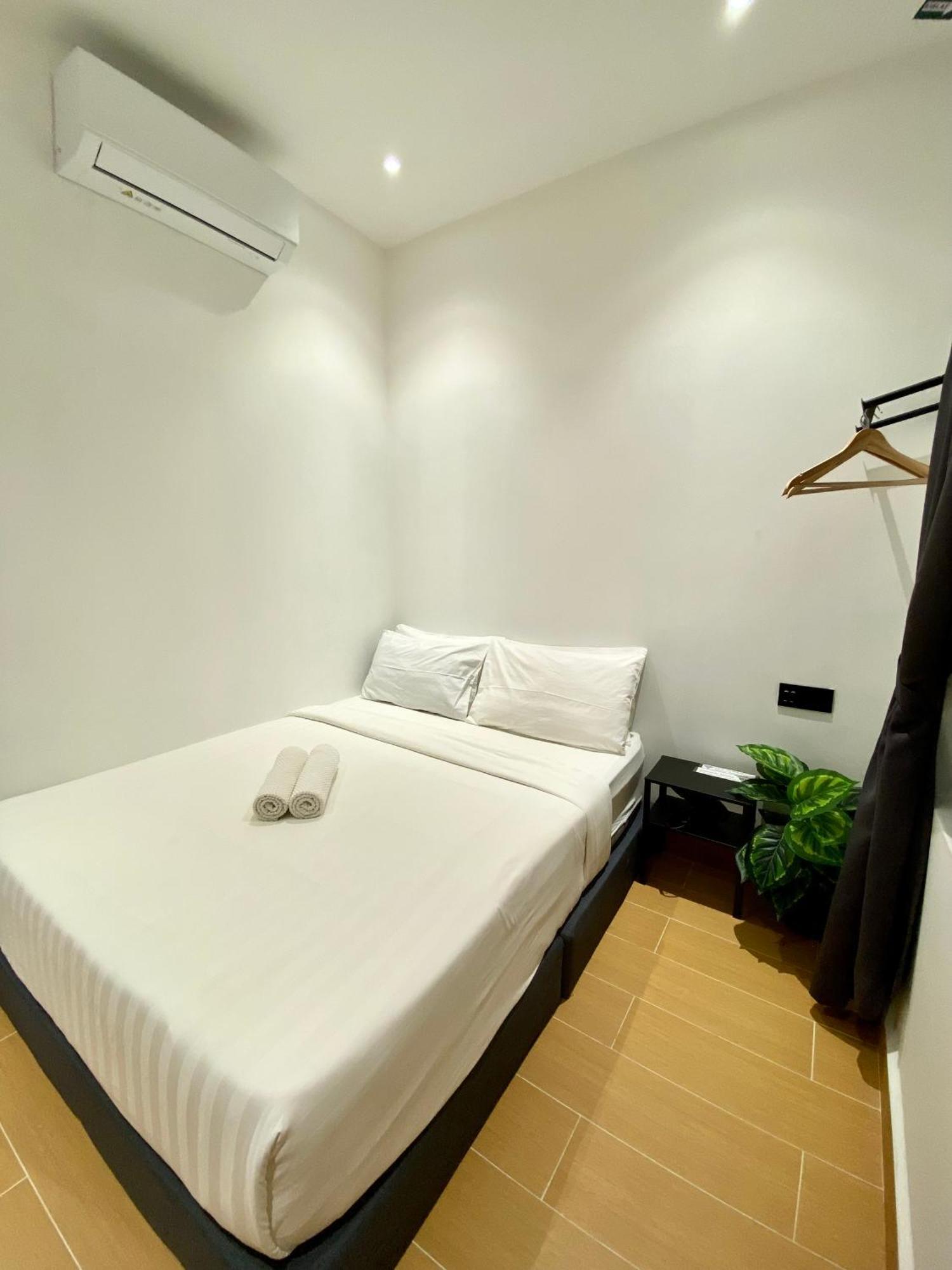 The 6N By Sky Hive Hotel George Town Buitenkant foto