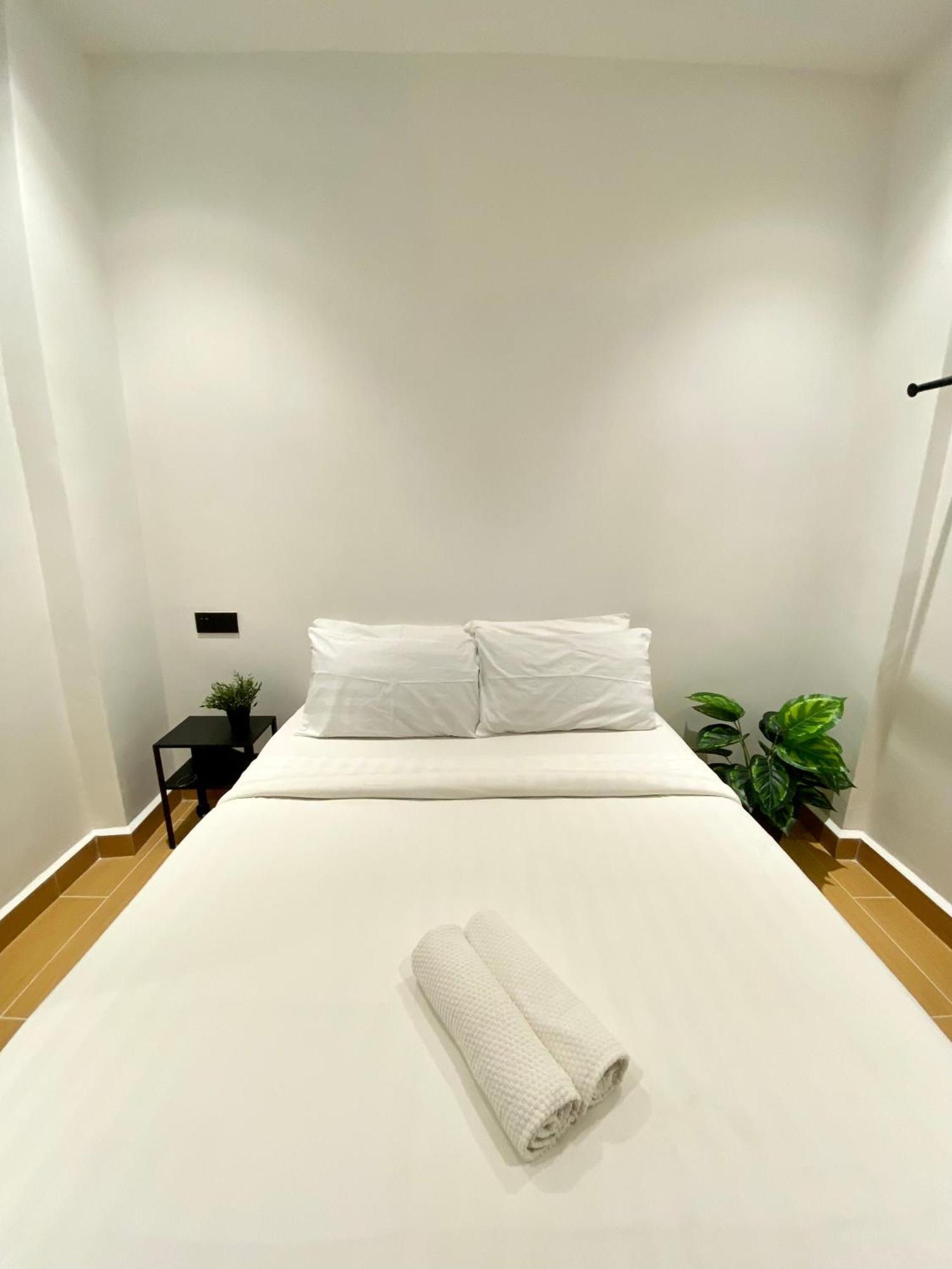 The 6N By Sky Hive Hotel George Town Buitenkant foto