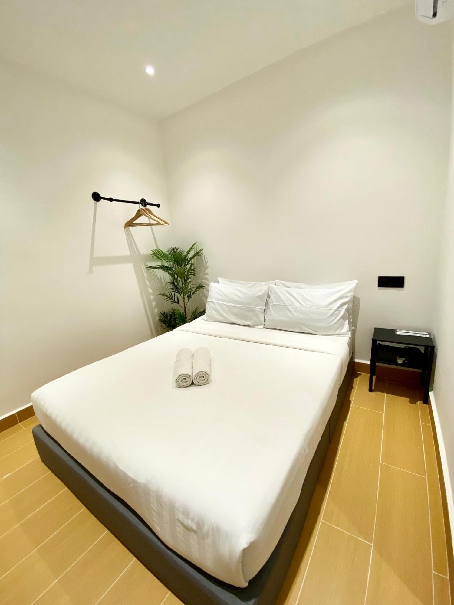 The 6N By Sky Hive Hotel George Town Buitenkant foto